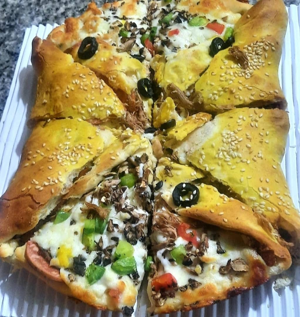 پیتزا گوشت و قازچ